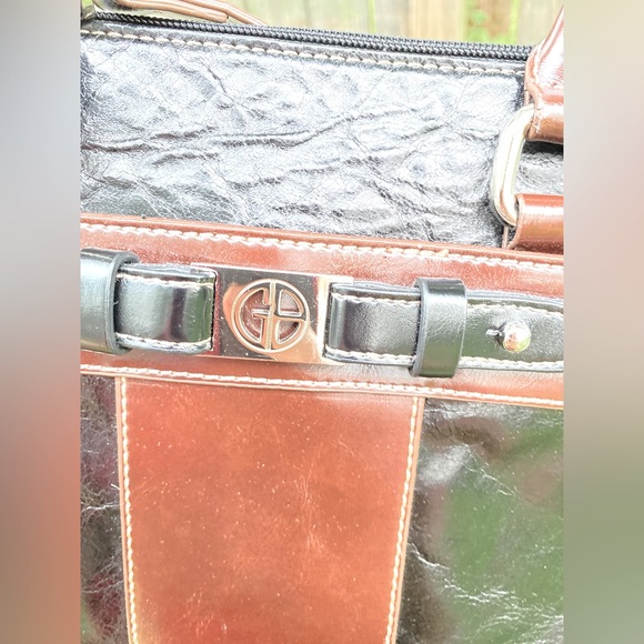 GIANI BERNINI Black/ Brown  Leather Crossbody Bag Purse - Picture 3 of 17